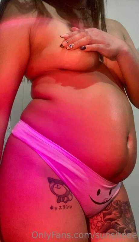 Another day without being fed and rubbed 😢😢😢