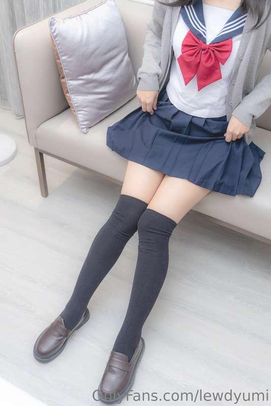 校裙底下💕