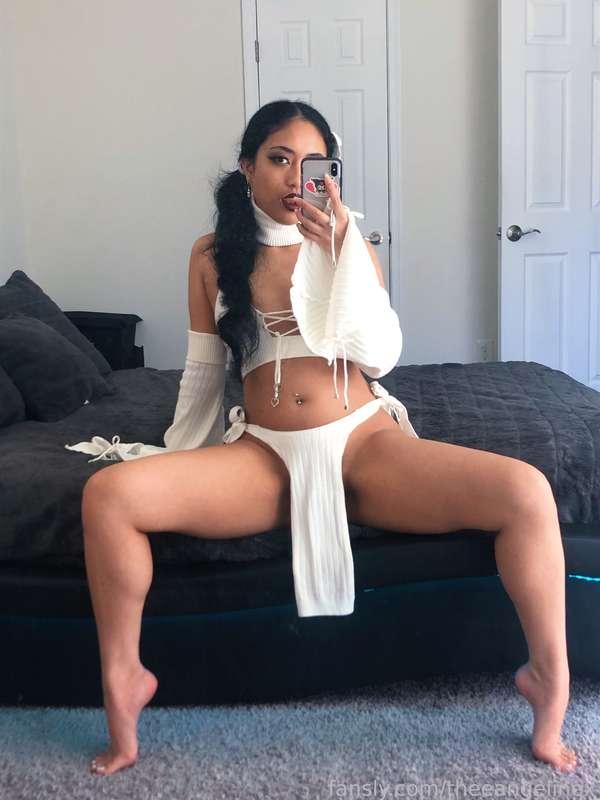 theeangelinex image #1