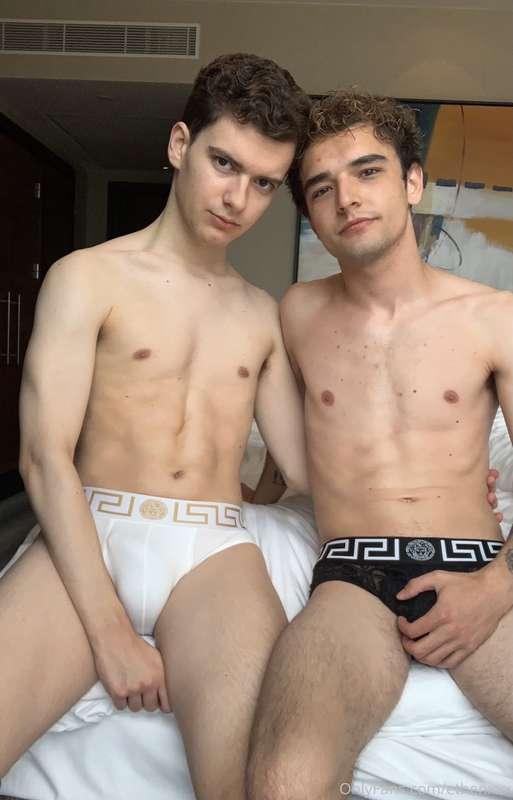 had a lot of fun with @benjboyx 😈 posting all this week! 💦