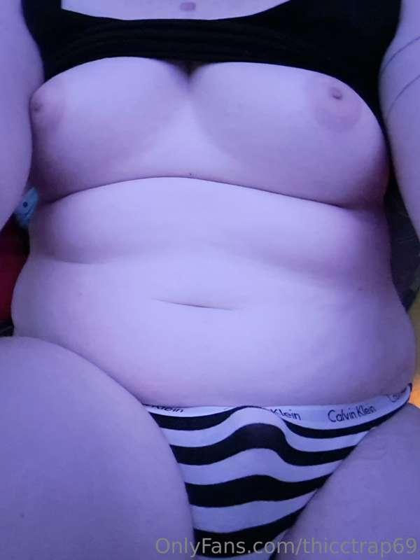 Some blue balls for u (and boobs) Swipe to the end to see ho..