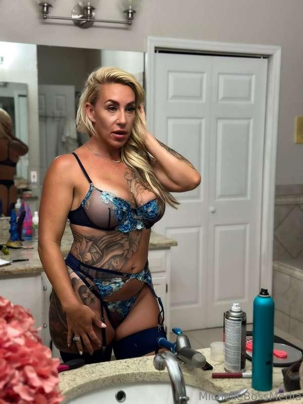 are you up for a naughty treat? tip me $5 in my dms and ill ..