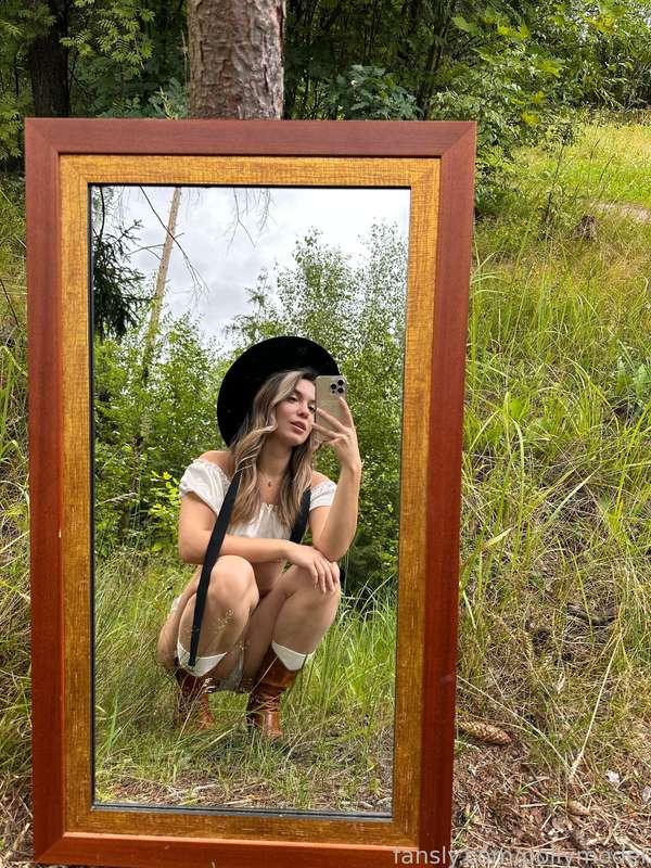 Guess what I'm doing😏⬇️

#fyp #foryou #model #blonde #custom #creator #topcreator #art #cute #cuteface #ass #juicyass #bigass #legs #feet #belly #tits #boobs #chest #wet #outdoor