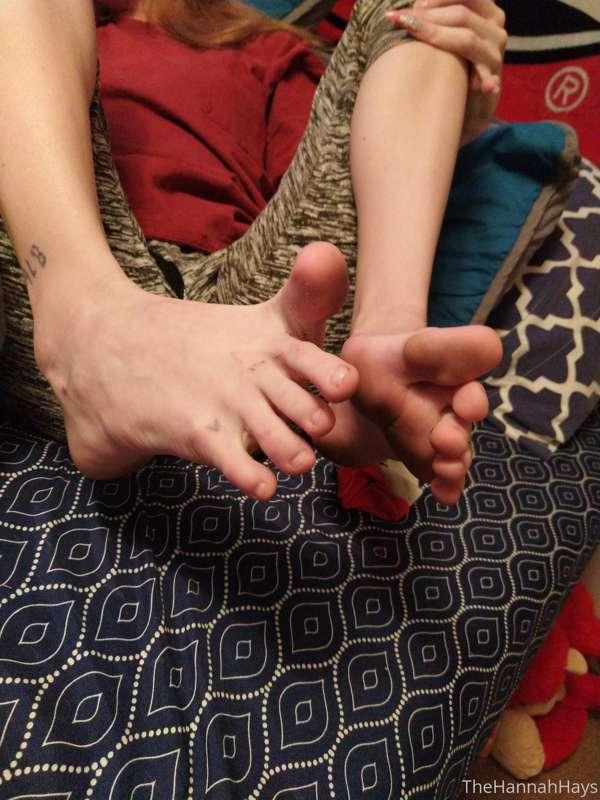 For those foot fetish people. 😋😋