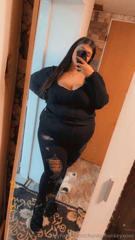 Mirror mirror on the wall, who is the fattest of them all 😂