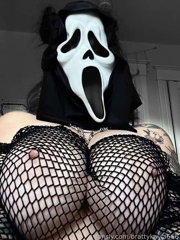 happy 1st of Halloween 🔪 

#fyp #scream #cosplay #halloween #goth 