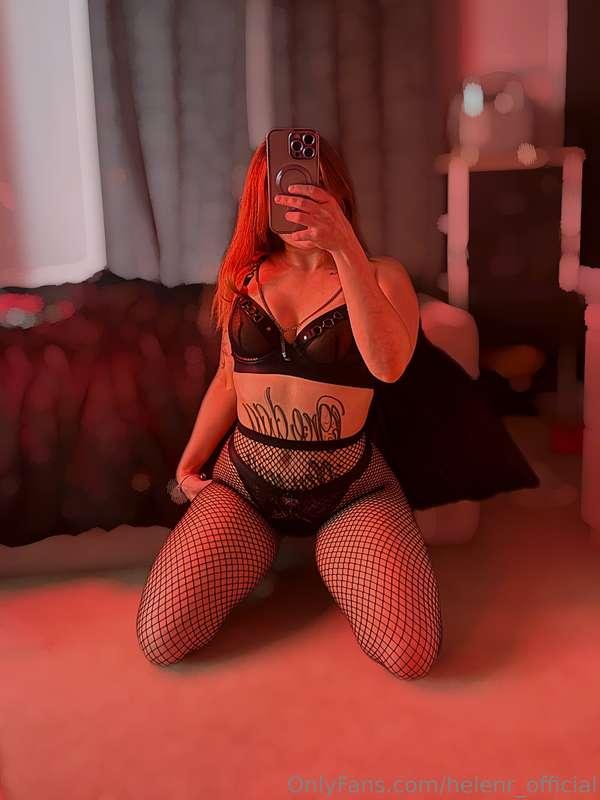 Wanna fuck me in this outfit baby? 😈👅