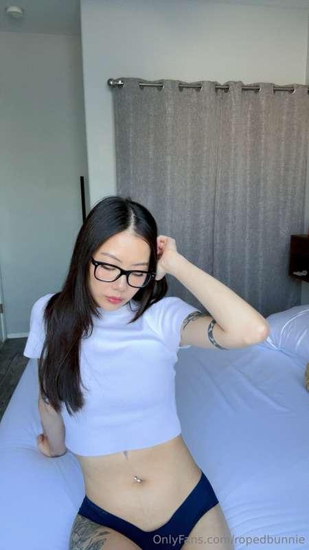 Update: new personality ☁️  Jk I got a hair cut and new glas..