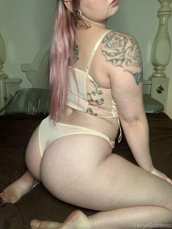 lolaxpeach image #3