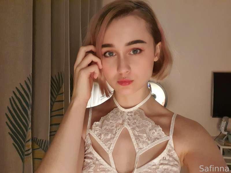 🌸 Sleep well, sweety! 🌸 


𓆩♡𓆪 #selfie #cute #teen #sfw #fyp #sexy #petite 𓆩♡𓆪