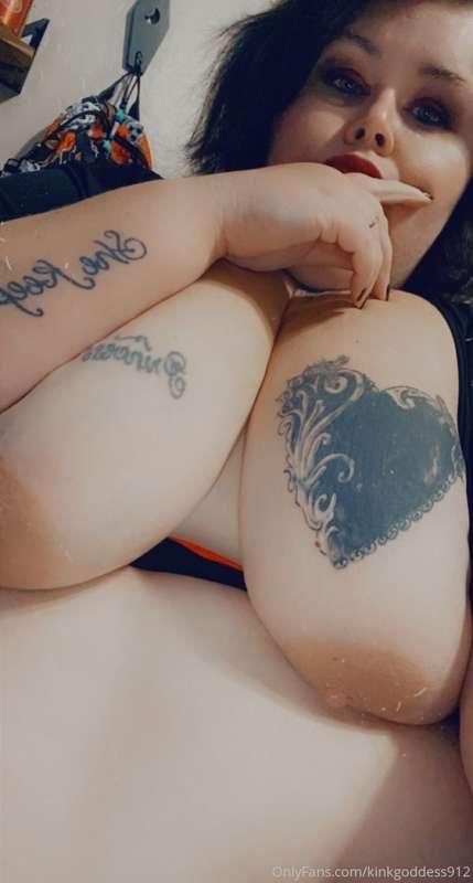 Just some boobies to cum on 🥵🥵