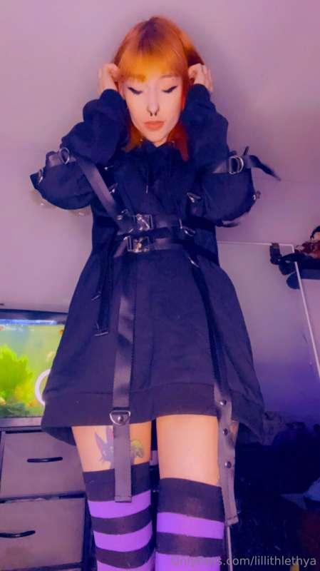 It’s finally comfy hoodie with no panties weather