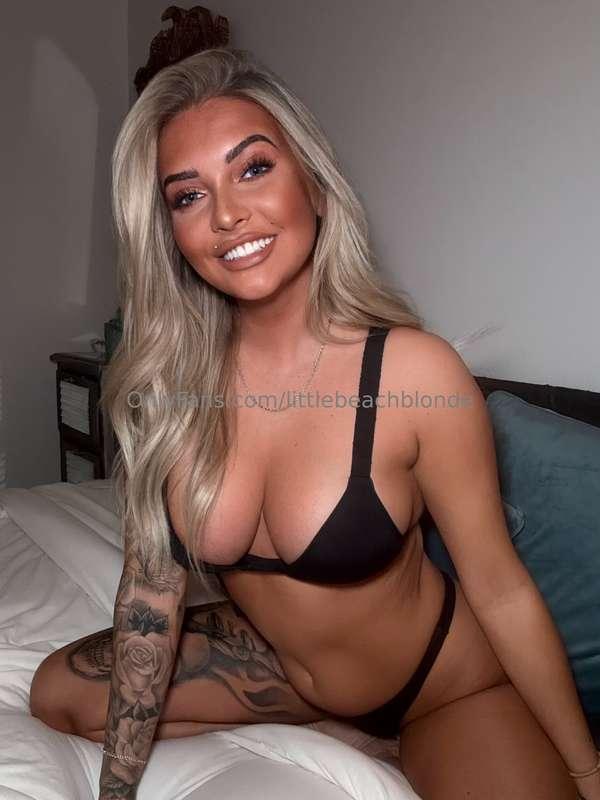 I’M BACK BABES‼️Live 7:00PM PST/ 10:00PM EST It’s been a min..