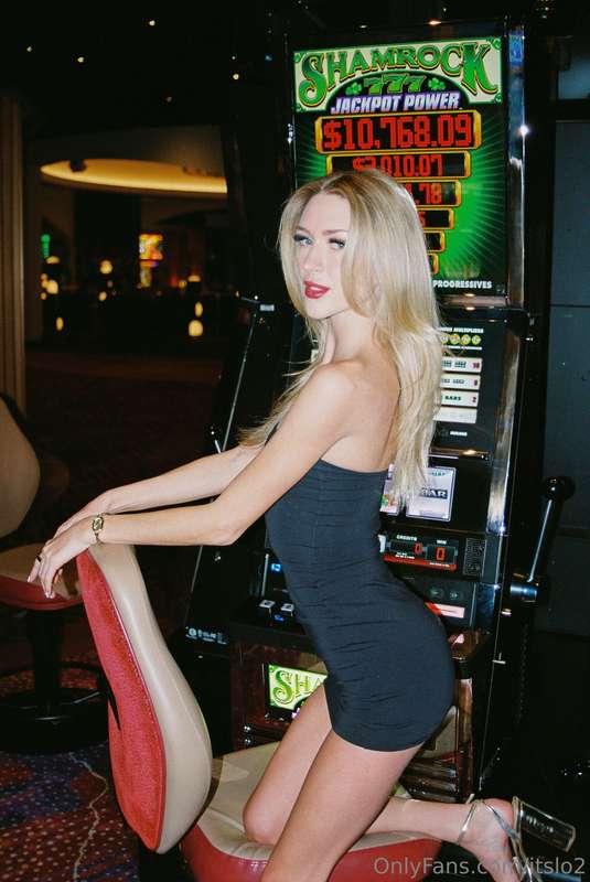 when in vegas!spicier pics from this set here --> @itslo 