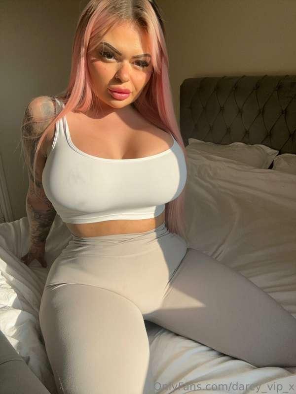 Gym leggings…. Rate or not? 😈