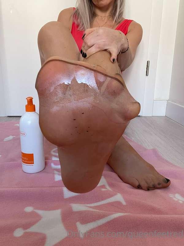 I Love to be WET….😈