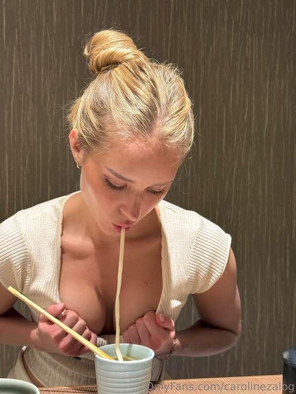 carolinezalog image #0
