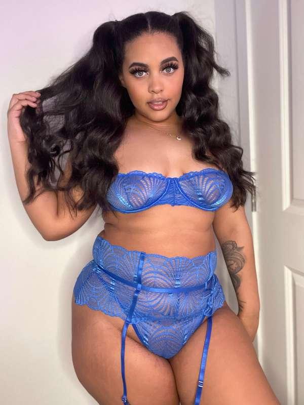 this outfit? it’s giving ‘made you look’ vibes 😘