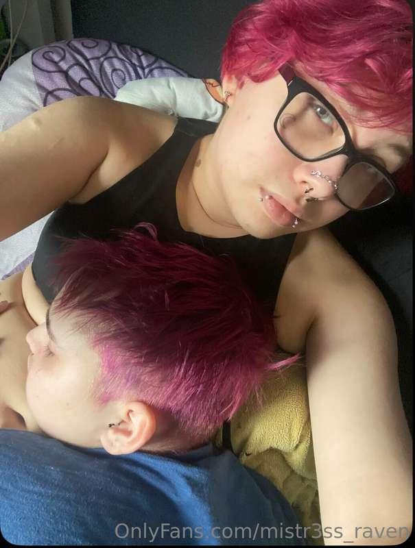 If someone is interested in some sex tape~ just let me now🌶️