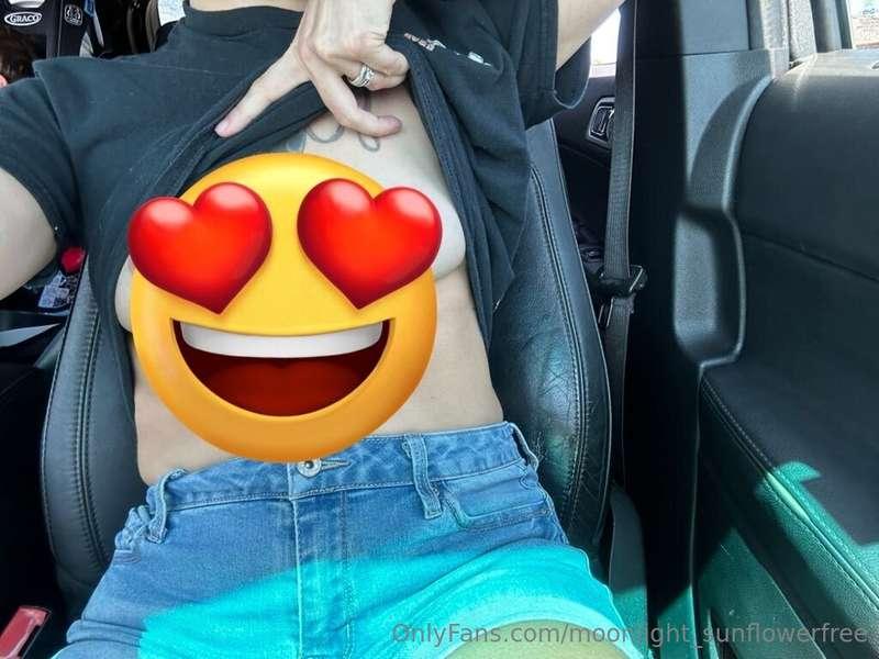 I was bored in the school pickup line 😈 You think anyone saw..