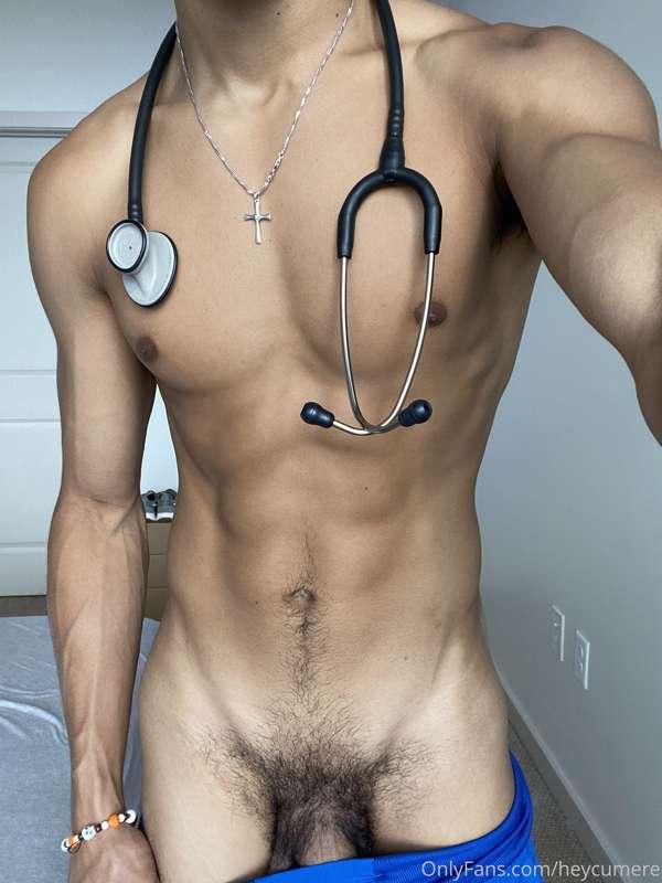 Anyone want to listen to my dick throb 🩺 😈  💜 NEW VID DROPPI..