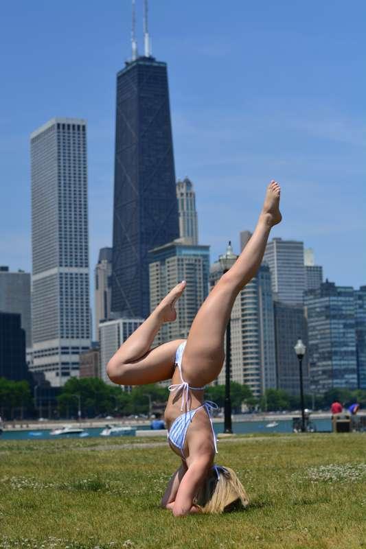 should we test our flexibility together?😘