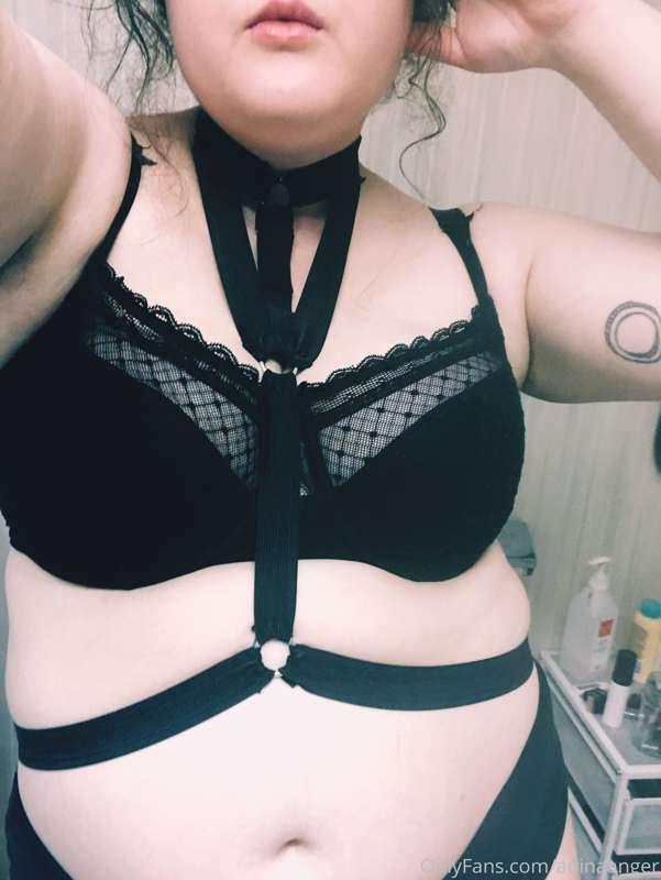 new cute harness from @notthydaddy 🤍