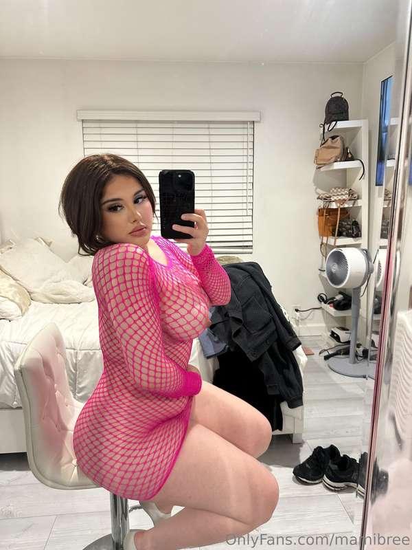 did you zoom into my nipple😳😋