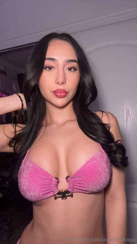Dm I wanna show you something 🤭