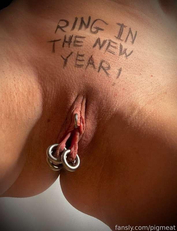 HAVE A HAPPY NEW YEAR 🎆👅 #fyp
➖
#bdsm #hardcore #fetish #cunt #pussy #boobs #bigboobs #bigtits #faketits #fakeboobs #petite #labia #largelabia #pierced #piercings #pussylips #fatpussy #armpit #armpits #nude #bodywriting