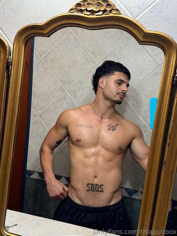 Do you like what I'm wearing?
