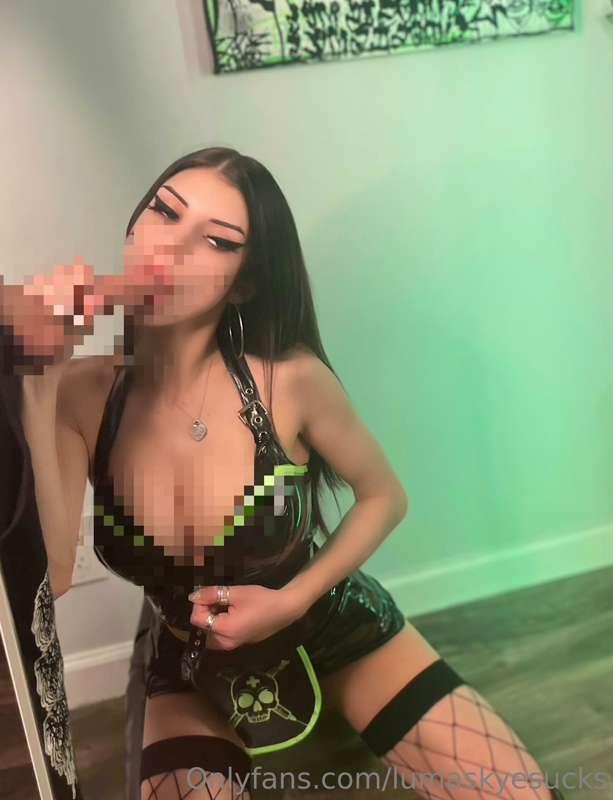 new naughty nurse blowjob photoset in your messages … 😈🏥🍆