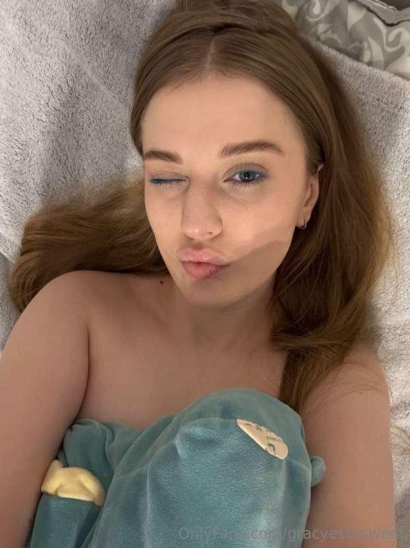 Gentle cuddles in bed are incredibly pleasant for me hehe 🤗