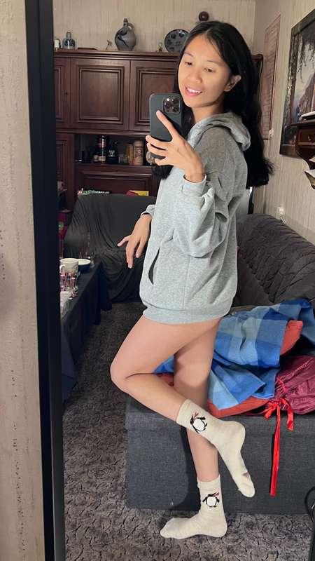 Na Leute, was denkt ihr? Hab ich drunter ein Höschen an, ode..