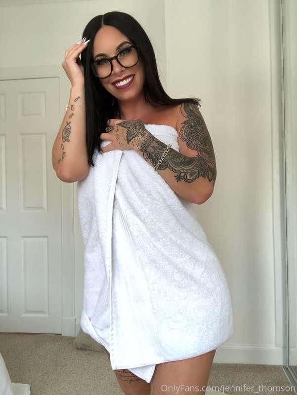 Would you like me to drop the towel?? 🙊