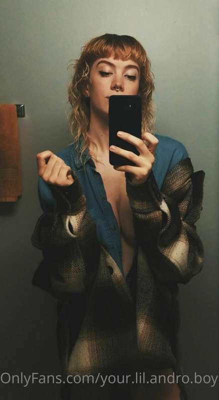 Behold the bad-ass blonde mullet that once was 😈🖤🖤🖤