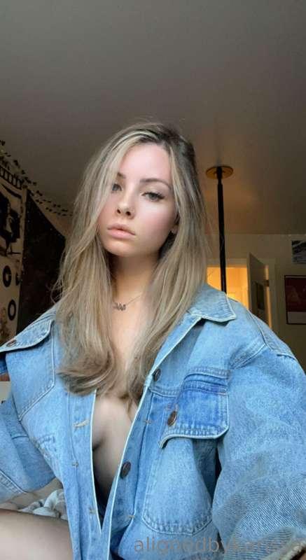 I cut my hair guys 🫣
Do you like it??