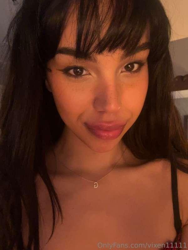 if you see this message me "💜" for a surprisee 🤭