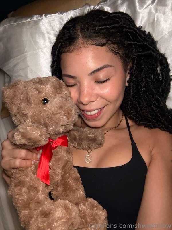 feeling cute and naughty 💋