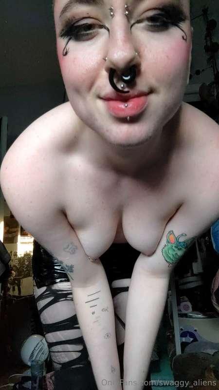 swaggy_aliens image #4