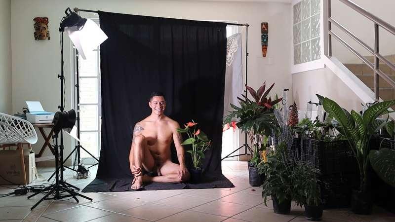 Video | Tropical bodies a naked photo project by Sthef Josefina