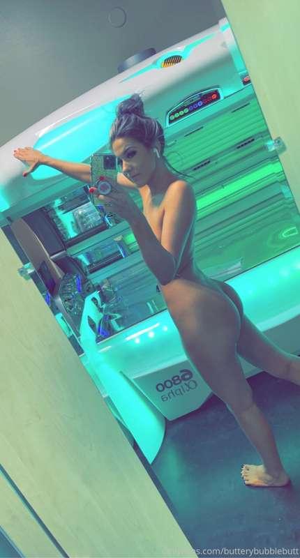 tanning my buns
