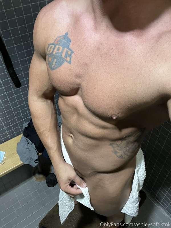 Ready for 07:30 tomorrow to get home to my sexy ass wife 😍🤤😍..