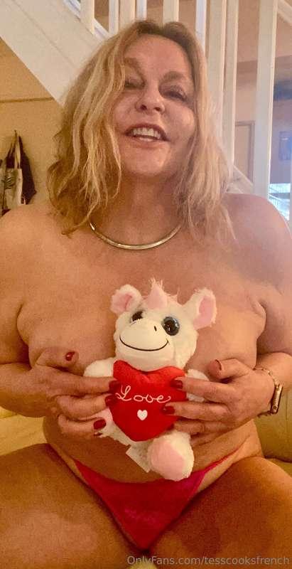 Happy Valentines Day! 💕♥️💗 Here’s my gift to all of you. ❤️