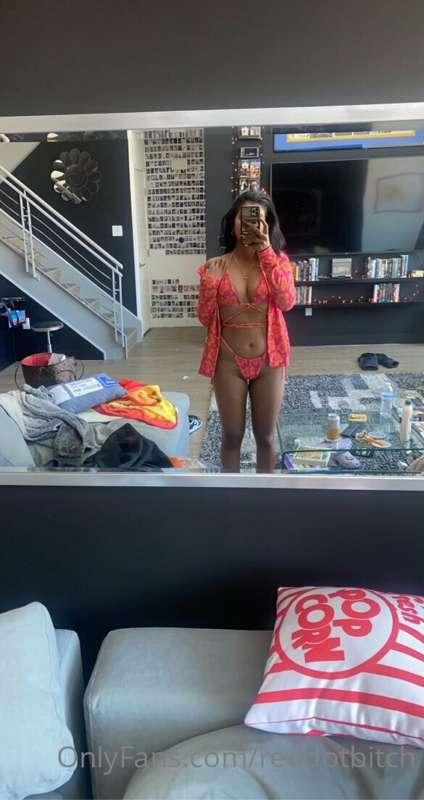 ORANGE YOU GLAD I POSTED THIS?! 😂
which one do you like bett..