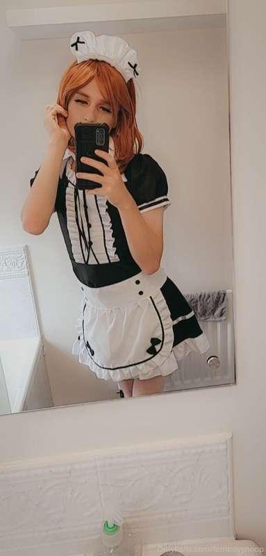Femboy Maid time 😊