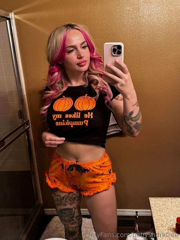 Who’s ready for Halloween content? 😈