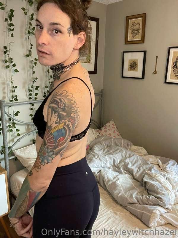 Don’t forget to unlock my anal stretching video  😘  incase y..