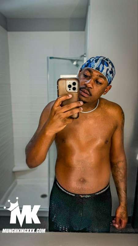 Subscribe to my VIP page @iammunchkingxxx and lets have some..