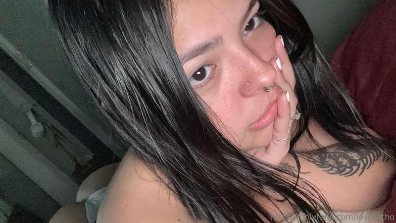 horny and wet asf, text me rnnnn please🥴🙂‍↕️